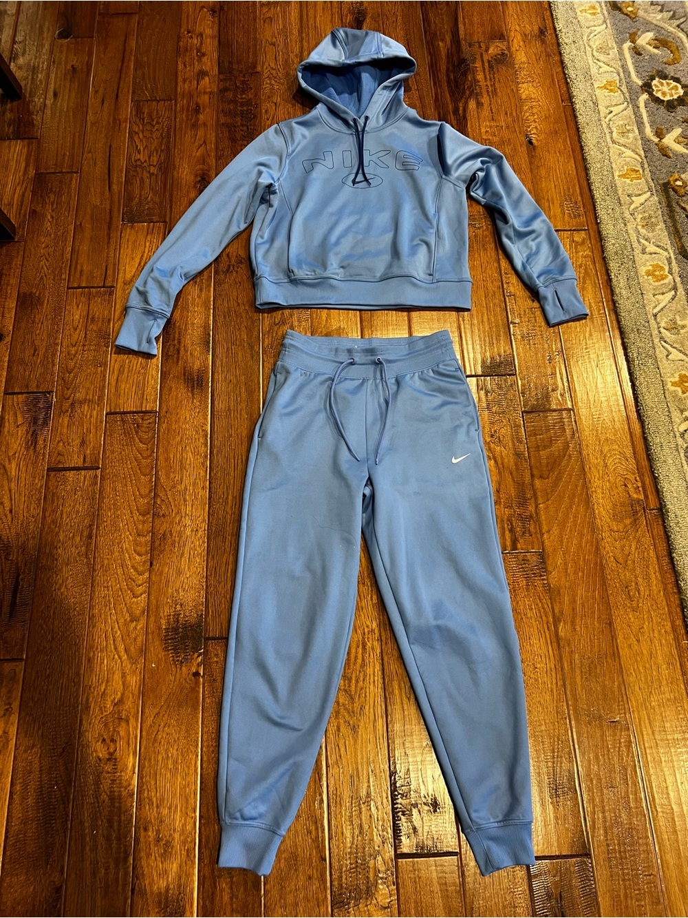 Nike Light Blue Therma-FIT Sweatshirt and sweatpants